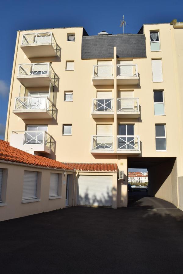 Cote Et Vie - Appartement Et Garage 圣吉尔-克鲁瓦德维 外观 照片