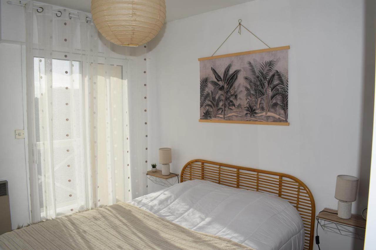 Cote Et Vie - Appartement Et Garage 圣吉尔-克鲁瓦德维 外观 照片