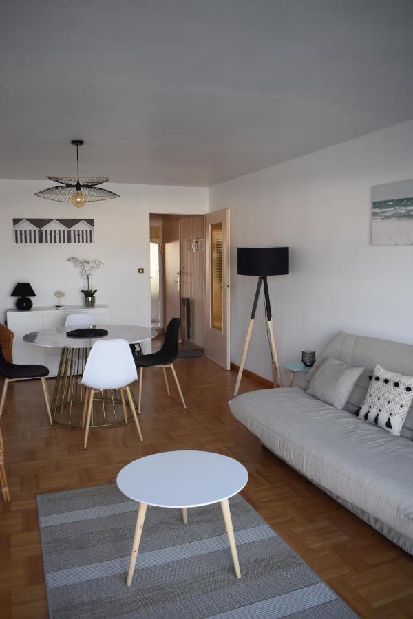 Cote Et Vie - Appartement Et Garage 圣吉尔-克鲁瓦德维 外观 照片