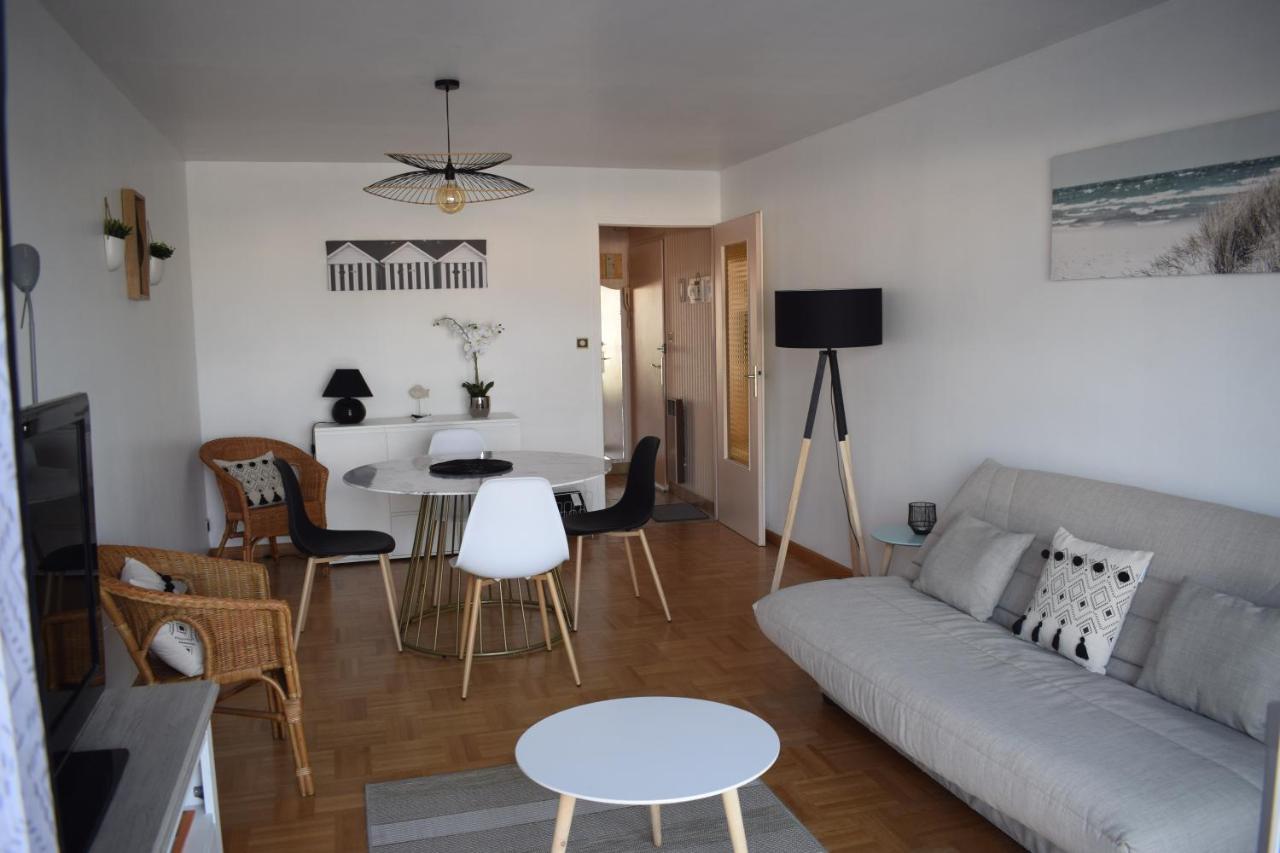 Cote Et Vie - Appartement Et Garage 圣吉尔-克鲁瓦德维 外观 照片